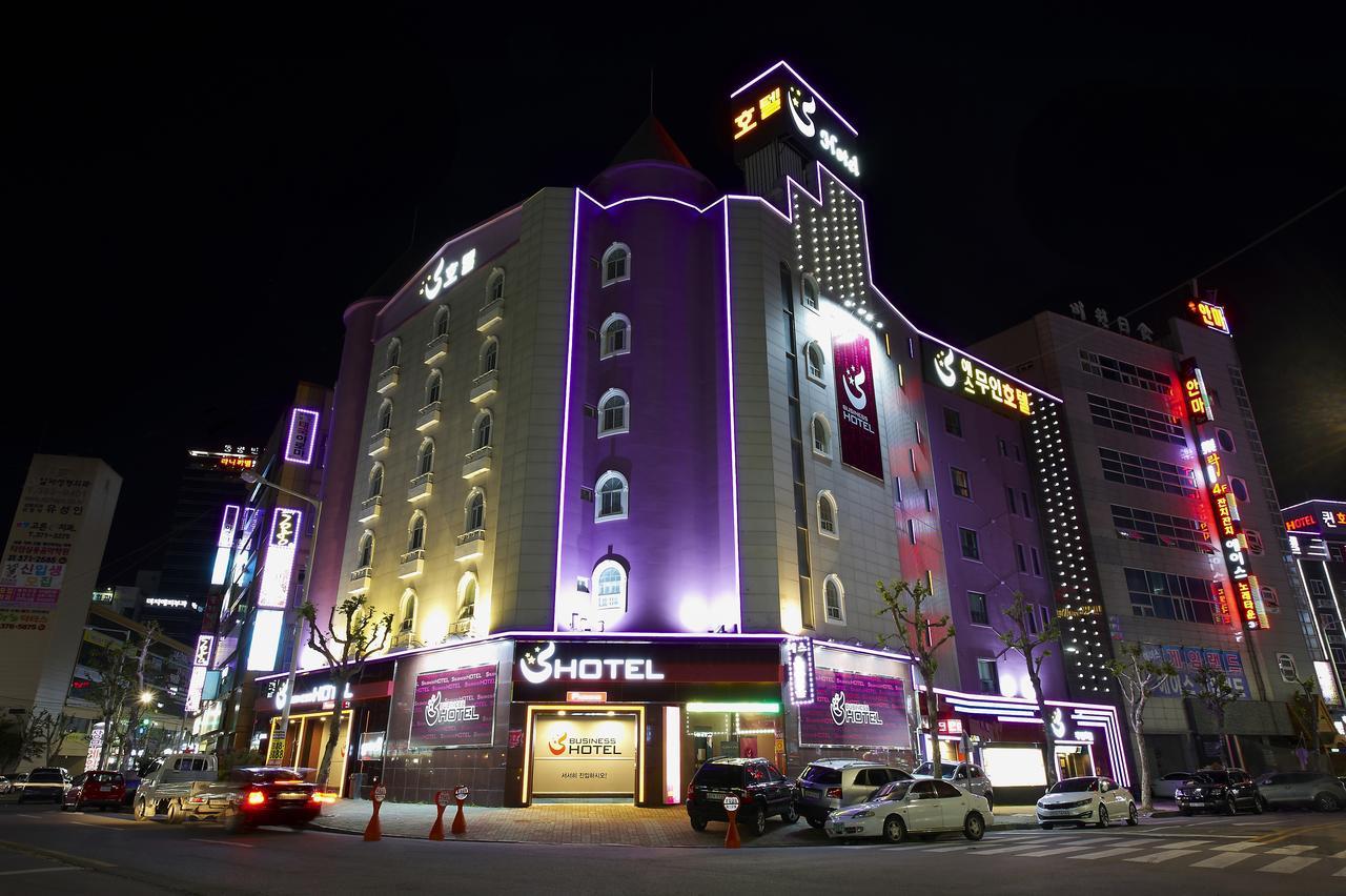 S Hotel Kvangdzsu Kültér fotó